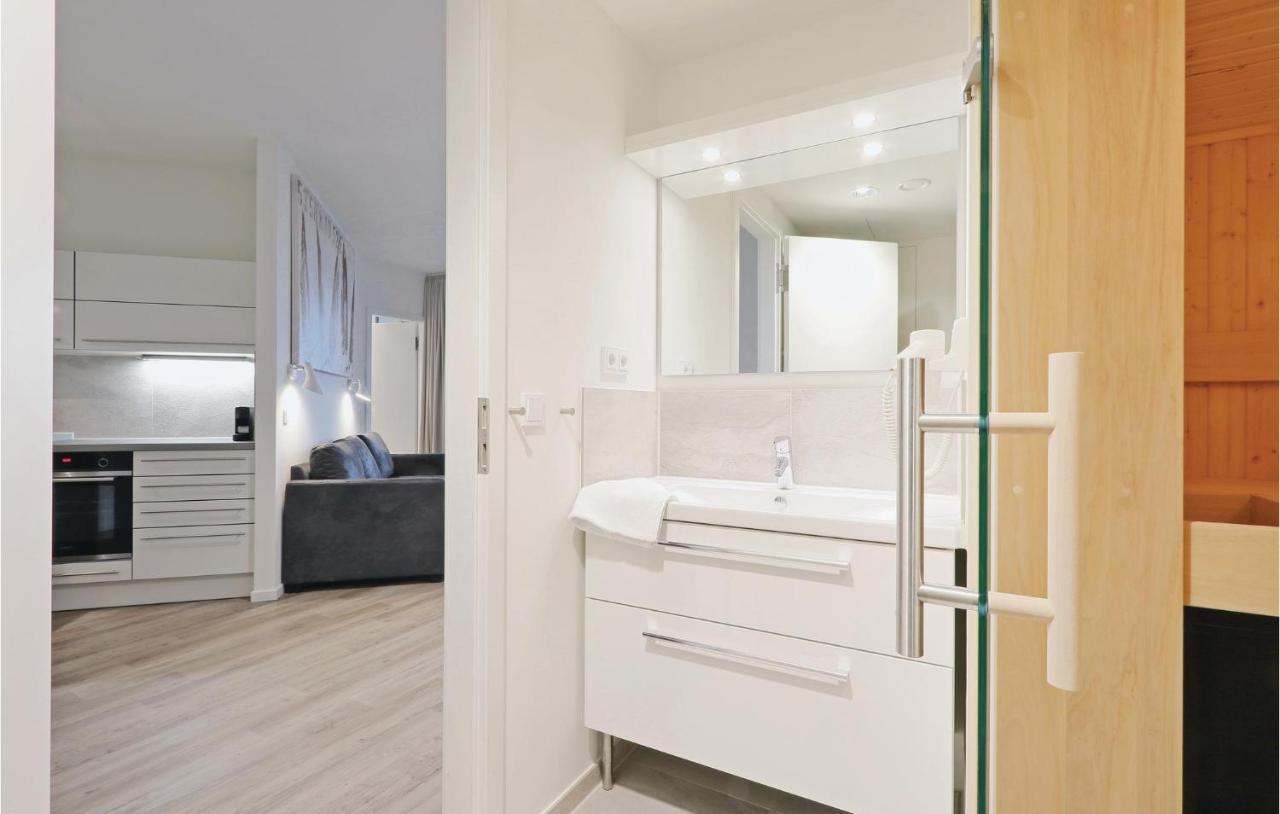 Amazing Apartment In Luebeck Travemuende With Sauna Екстериор снимка